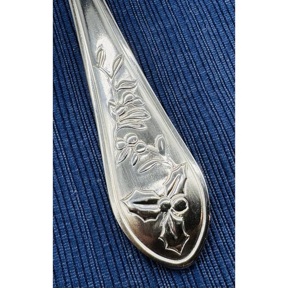 Pfaltzgraff Winterberry Holly Tablespoon Stainless No Color‎ Flatware Lot of 4